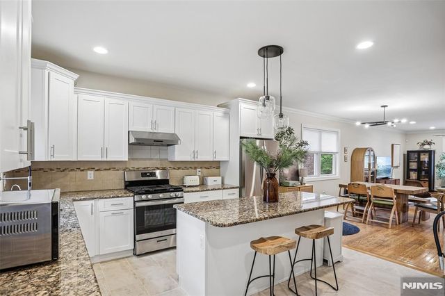 174 Fort Lee Road B, Leonia, NJ 07605