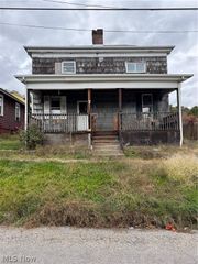 519 Clinton Street, Martins Ferry, OH 43935