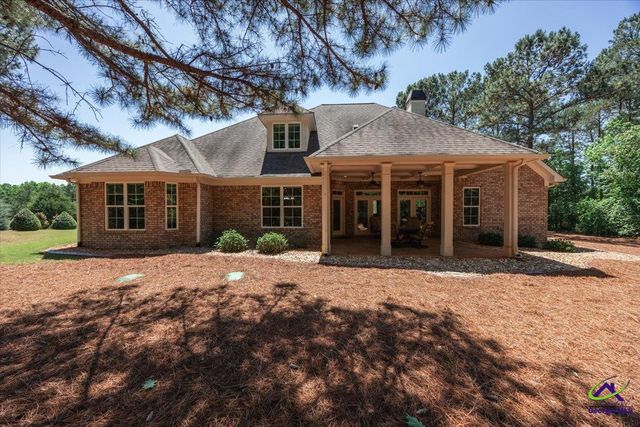 105 Freedom Drive, Forsyth, GA 31029
