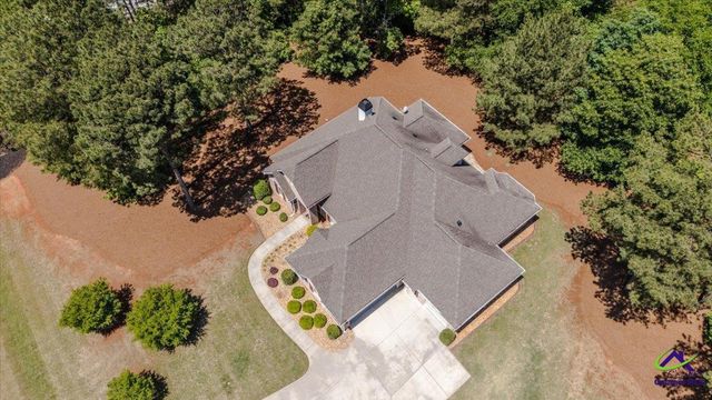 105 Freedom Drive, Forsyth, GA 31029