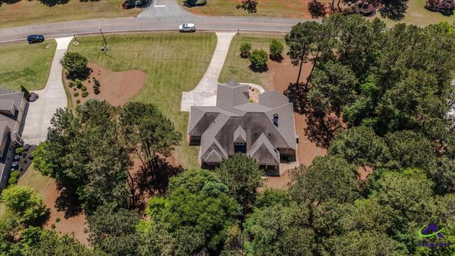 105 Freedom Drive, Forsyth, GA 31029