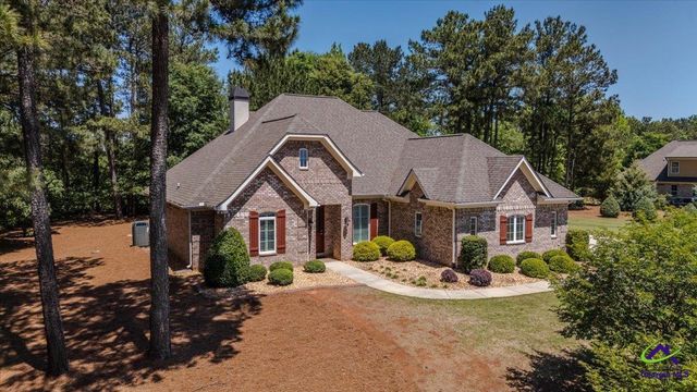 105 Freedom Drive, Forsyth, GA 31029