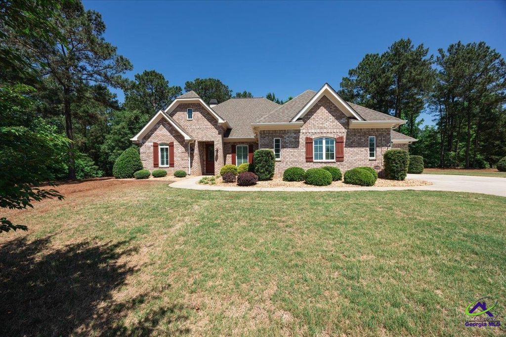 105 Freedom Drive, Forsyth, GA 31029