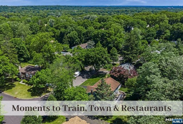 11 Stone Ridge Lane, Ho-ho-kus, NJ 07423