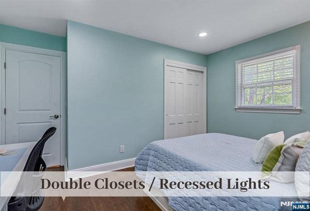 11 Stone Ridge Lane, Ho-ho-kus, NJ 07423