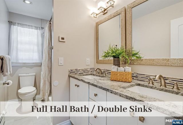 11 Stone Ridge Lane, Ho-ho-kus, NJ 07423