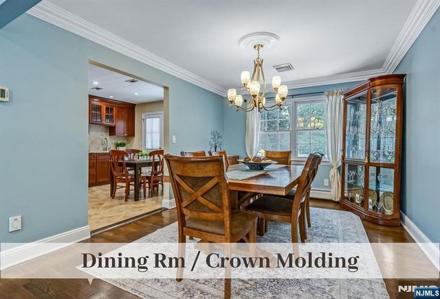 11 Stone Ridge Lane, Ho-ho-kus, NJ 07423