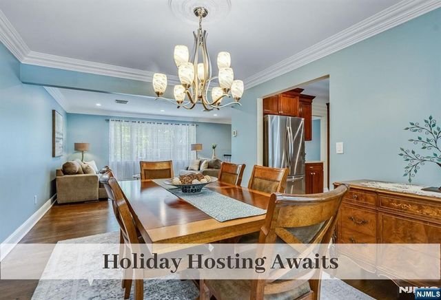 11 Stone Ridge Lane, Ho-ho-kus, NJ 07423