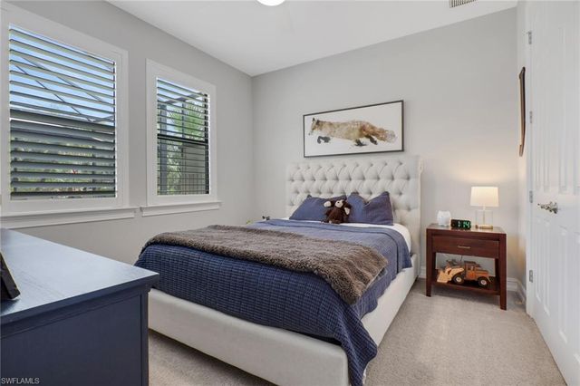 1511 Mockingbird DR, Naples, FL 34120