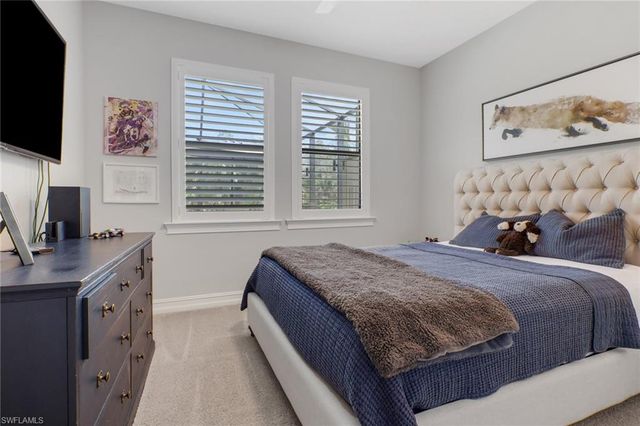 1511 Mockingbird DR, Naples, FL 34120