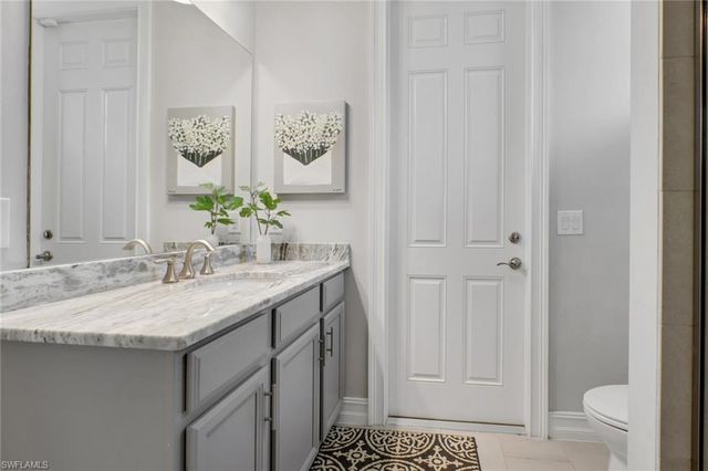 1511 Mockingbird DR, Naples, FL 34120