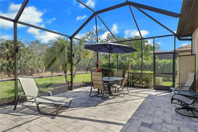 1511 Mockingbird DR, Naples, FL 34120