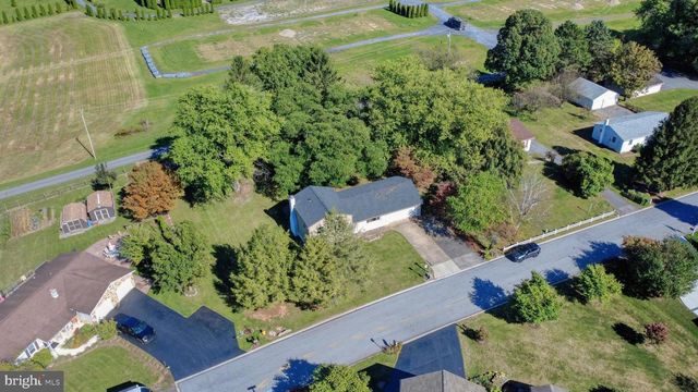 125 RAMBLEWOOD RD, Pennsylvania Furnace, PA 16865