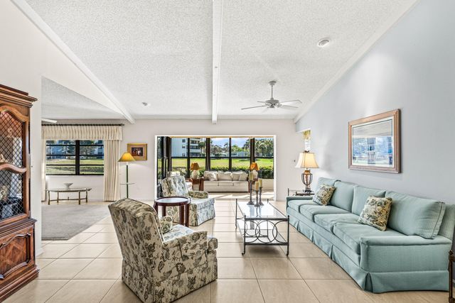 6426 Casabella Lane, Boca Raton, FL 33433