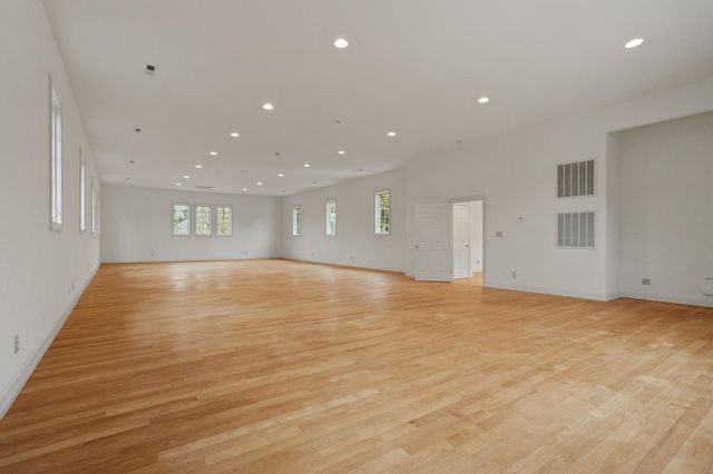 1035 Willis Road, Spartanburg, SC 29301