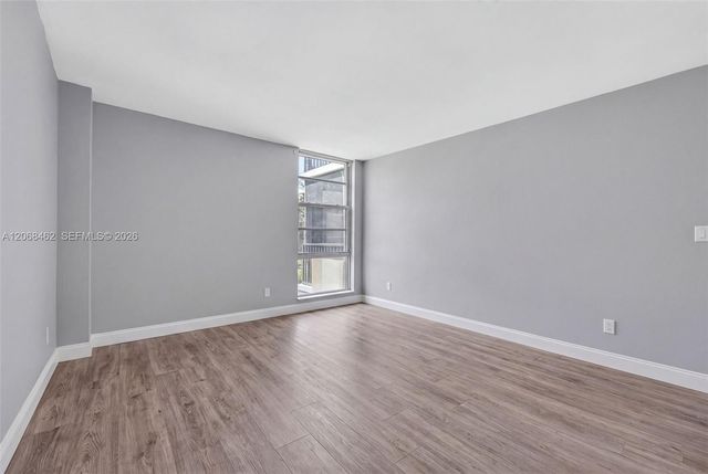 3301 N Country Club Drive 110, Aventura, FL 33180