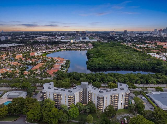 3301 N Country Club Drive 110, Aventura, FL 33180