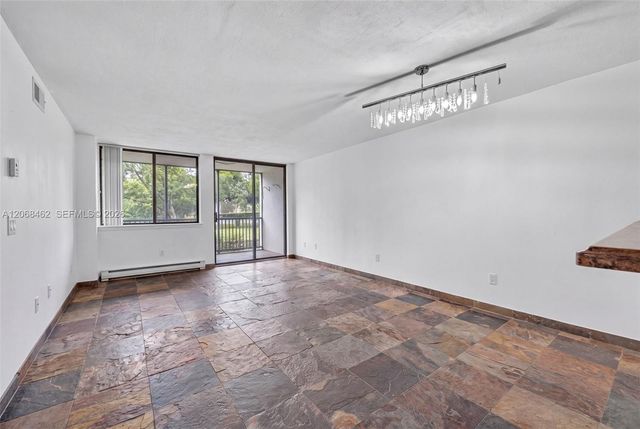 3301 N Country Club Drive 110, Aventura, FL 33180