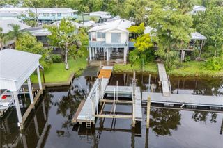 28 NE 229TH STREET, Suwannee, FL 32692