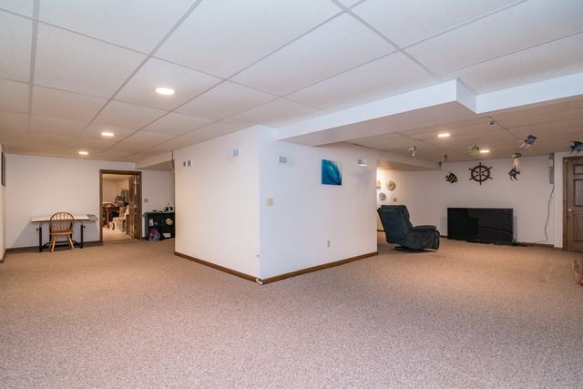 671 South Washington Street, Belchertown, MA 01007