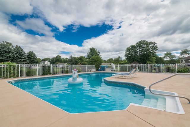 671 South Washington Street, Belchertown, MA 01007