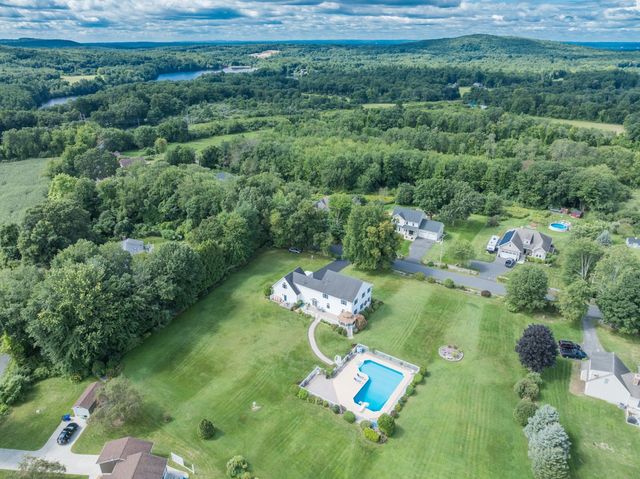 671 South Washington Street, Belchertown, MA 01007