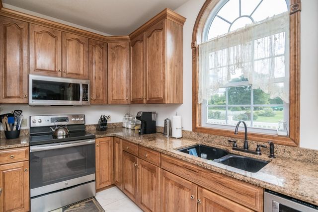 671 South Washington Street, Belchertown, MA 01007