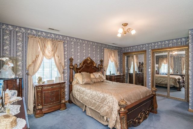 671 South Washington Street, Belchertown, MA 01007