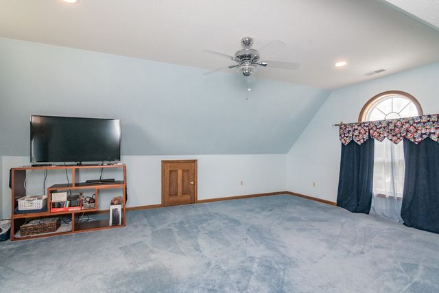 671 South Washington Street, Belchertown, MA 01007