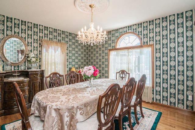 671 South Washington Street, Belchertown, MA 01007