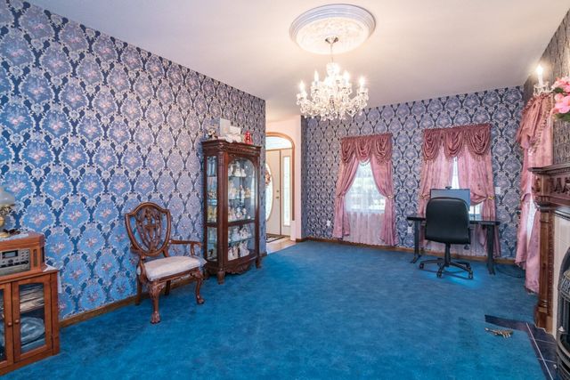 671 South Washington Street, Belchertown, MA 01007