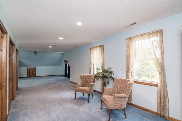 671 South Washington Street, Belchertown, MA 01007