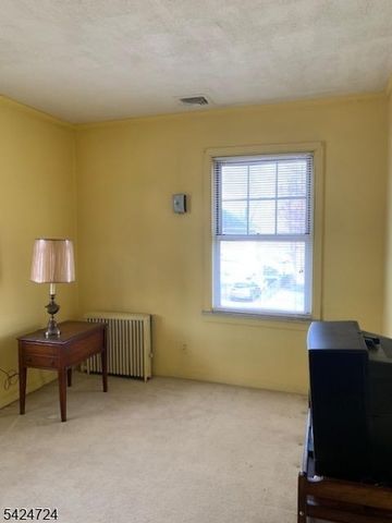 415 Hillside Ave, Clifton City, NJ 07110