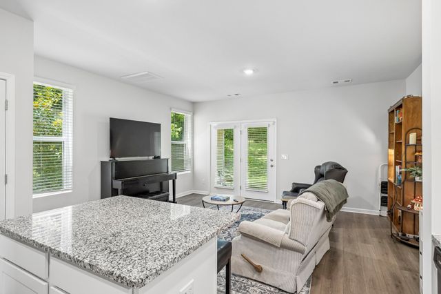 1244 Mason Dl, Columbia, TN 38401