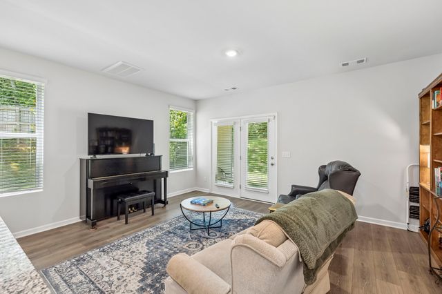 1244 Mason Dl, Columbia, TN 38401