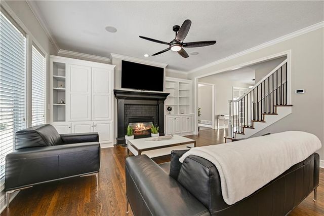 14708 Cedar Street, Leawood, KS 66224