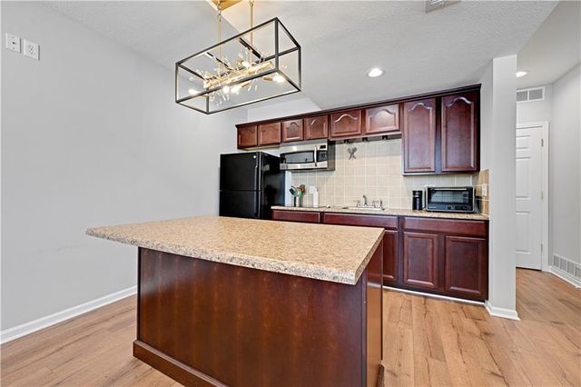 14708 Cedar Street, Leawood, KS 66224