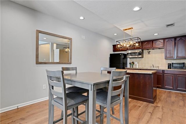 14708 Cedar Street, Leawood, KS 66224