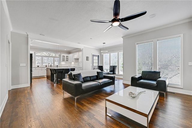 14708 Cedar Street, Leawood, KS 66224