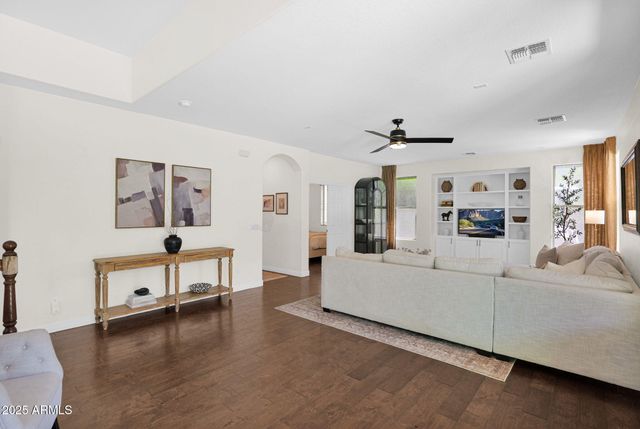 5046 W PARSONS Road, Phoenix, AZ 85083