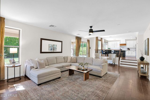 5046 W PARSONS Road, Phoenix, AZ 85083