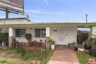 2124 W Manchester Avenue, Los Angeles, CA 90047