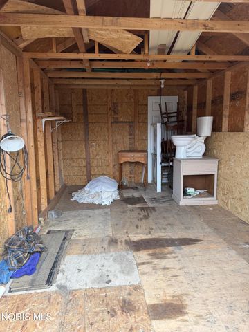 216 Deigle Drive, Toledo, OH 43615