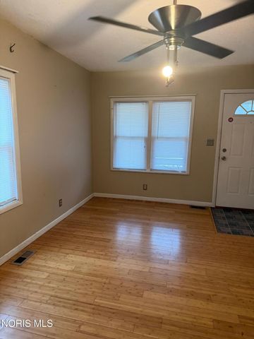 216 Deigle Drive, Toledo, OH 43615