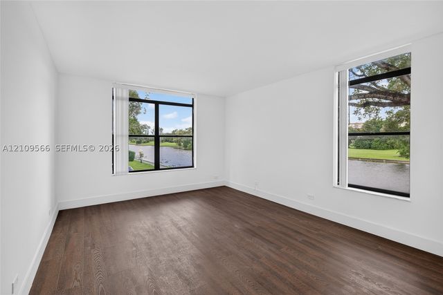 3730 Inverrary Dr 2J, Lauderhill, FL 33319