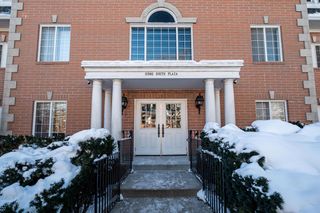 12980 W Bluemound ROAD #308, Elm Grove, WI 53122