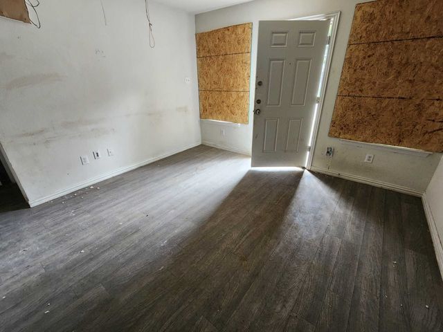 3803 Kenilworth Street, Dallas, TX 75210
