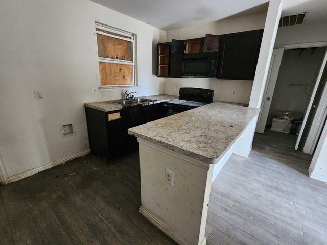 3803 Kenilworth Street, Dallas, TX 75210