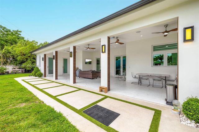 5815 SW 107th Pl, Miami, FL 33173