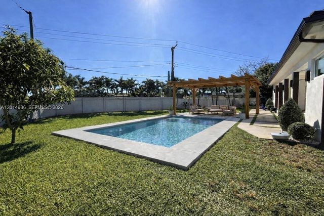 5815 SW 107th Pl, Miami, FL 33173
